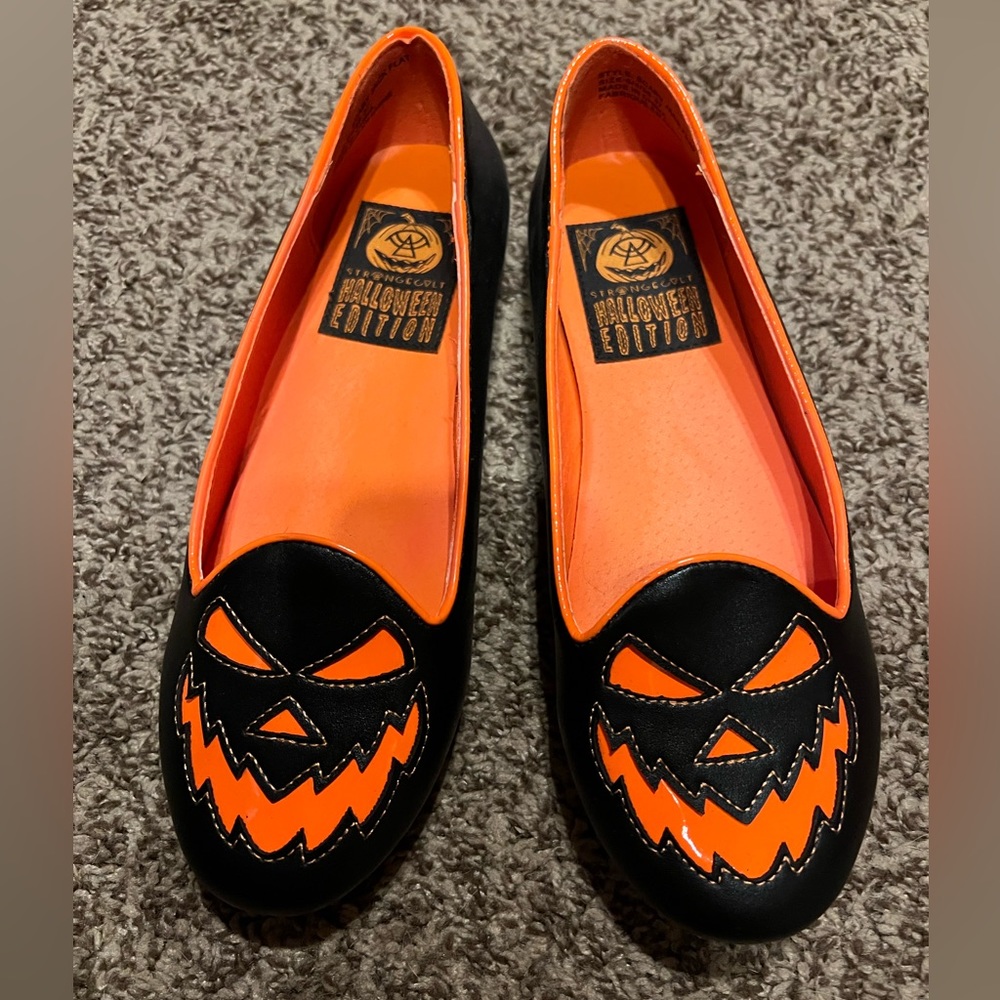 Strangecvlt scary jack matte black flats